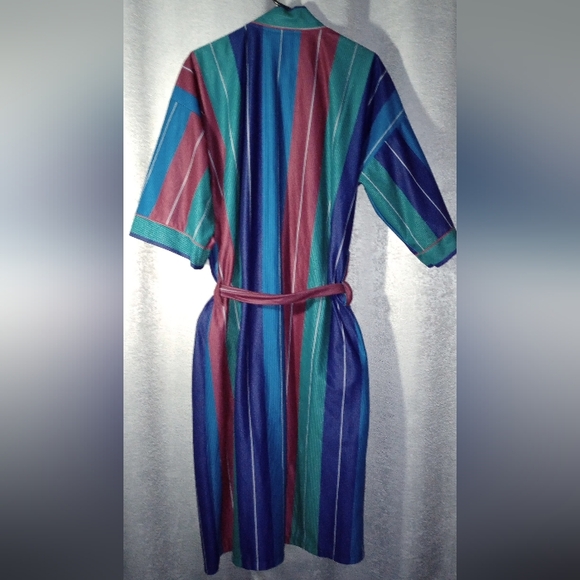 Vintage Robe - Picture 3 of 4